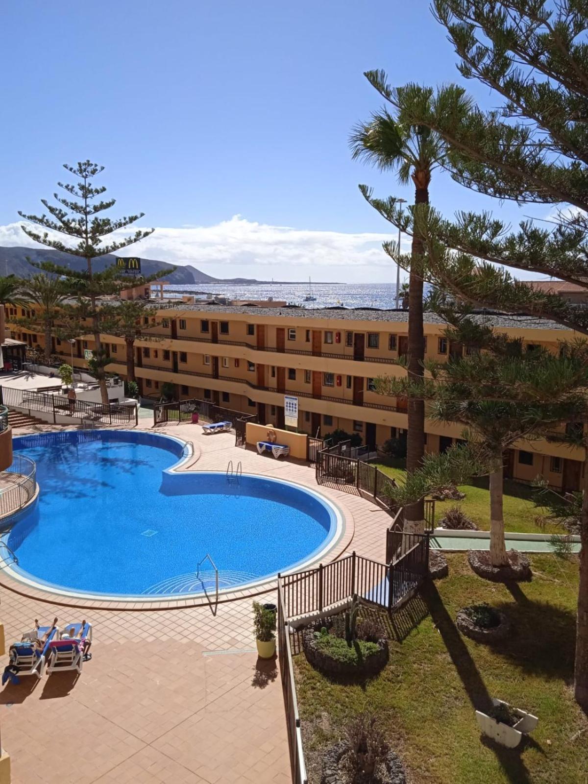 Firstline Cristianos * Arona (Tenerife)